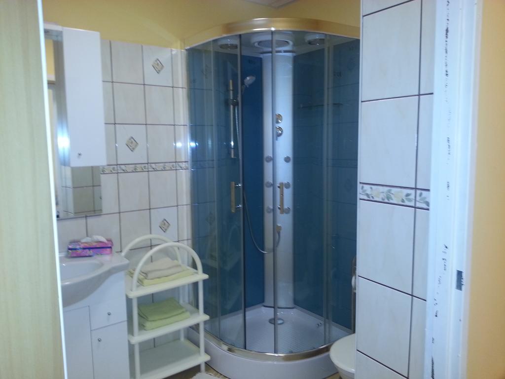 Palac Jastrowiec Εξωτερικό φωτογραφία